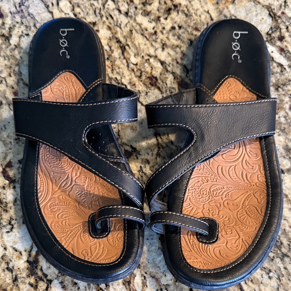 b.o.c. Black and Brown Embossed Sandals